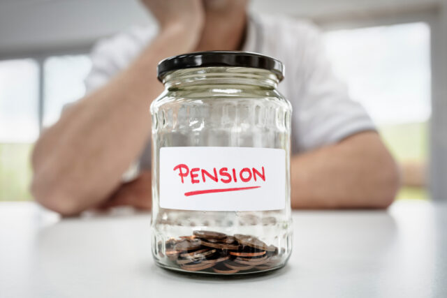 Retirement saving and pension planning concept for small or decreasing fund value, representing providing bad financial advice.