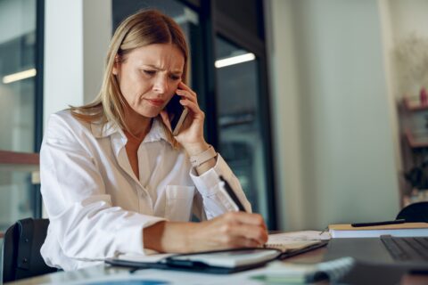 UK individual reporting a phishing crypto scam and saving fraudulent email evidence